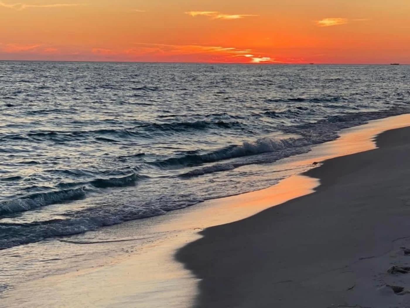 5 Star Resort 11Th Fl Stunning Sunrise 2Br 2Ba King Suite,Pools ,Shuttle Or Walk To Beach 데스틴 외부 사진