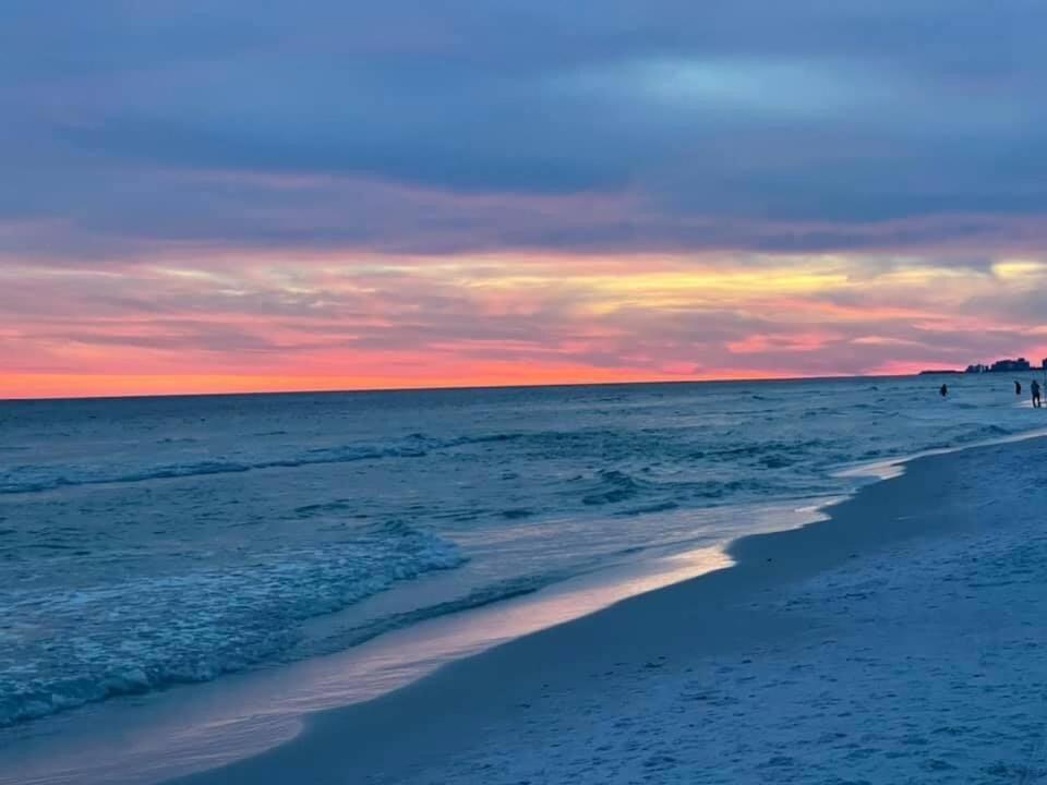 5 Star Resort 11Th Fl Stunning Sunrise 2Br 2Ba King Suite,Pools ,Shuttle Or Walk To Beach 데스틴 외부 사진